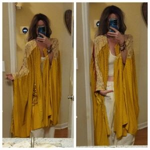 Stunning OOAK Kantha Bae Fleetwood Kimono Cape Poncho Cardigan NWT One Size